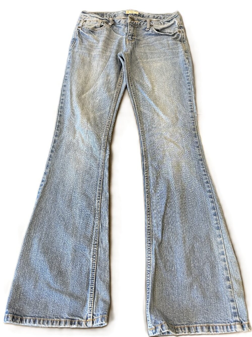 Aéropostale Women’s Vintage Hailey Flare Jeans Medium Wash Size 5/6R
